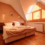 Redenka Club Ośrodek wypoczynkowy 3*