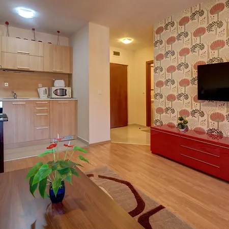 Redenka Club Курортный комплекс 3*