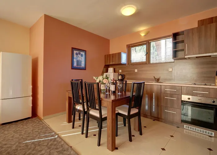 Redenka Club منتجع بانسكو