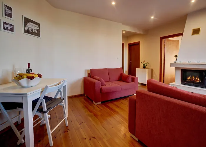 Redenka Club منتجع